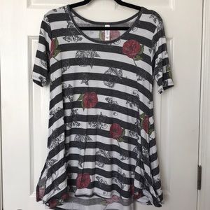 Lularoe Rose Perfect T